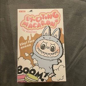 Exciting Macaron “Sesame Bean”